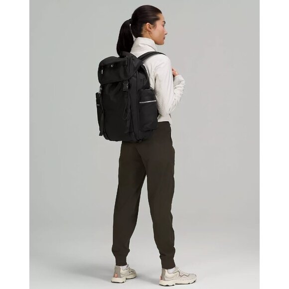 hiking backpack lululemon Center-Zip Discreet Pocket On The Harness Holds Small Essentials And Features A Built Lululemon Cruiser Backpack Travel Gym